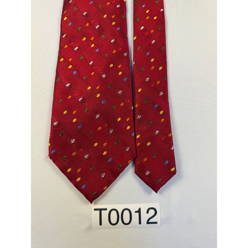 Roundtree & Yorke Mens Extra Long Silk Christmas Light Bulb Tie Red 4x68